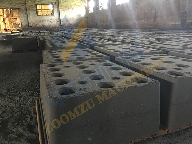 Casting moulding machines for making manhole covers in China-zoomzu